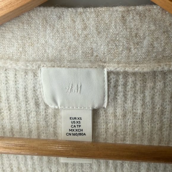 H&M Very Soft Wrap Cardigan - Picture 3 of 5